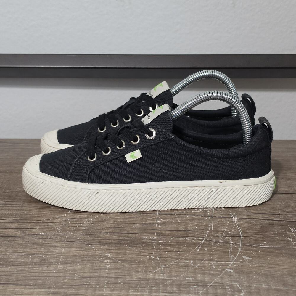 Cariuma OCA Low Women's Casual Comfort Shoes Sneakers Size 7.5 Black